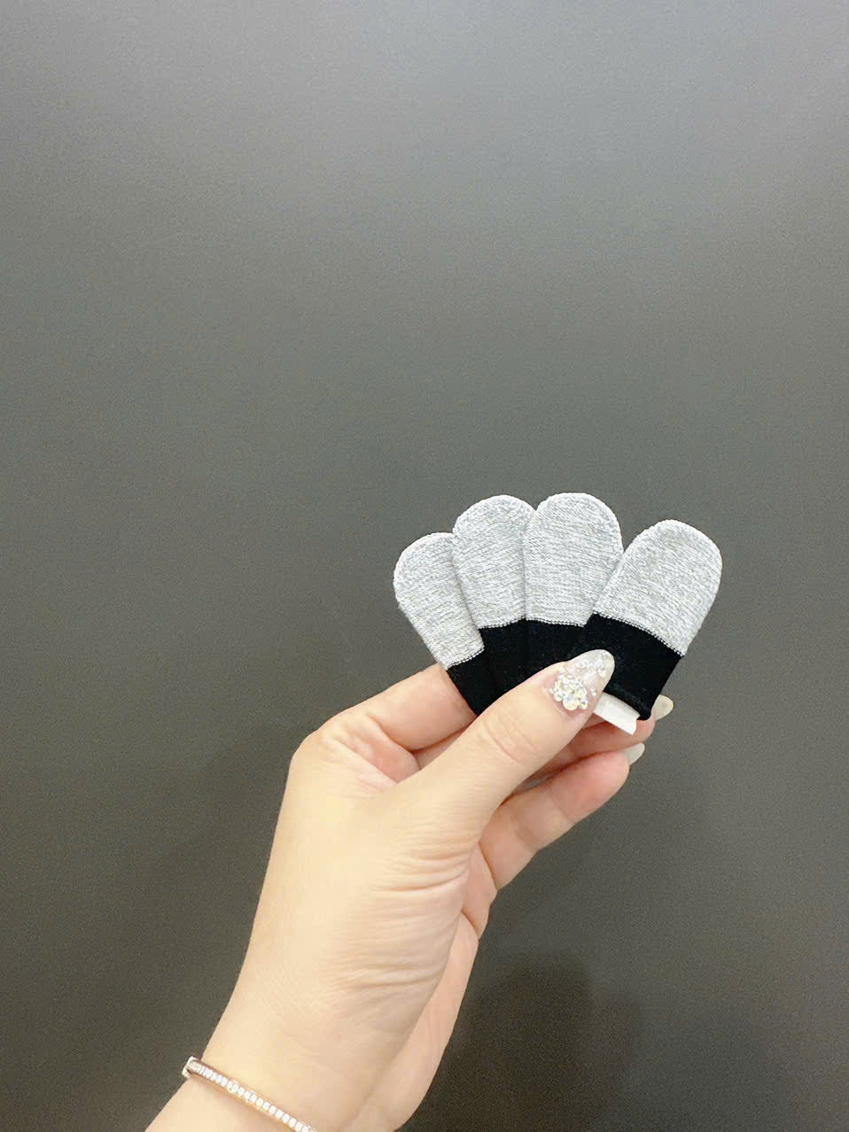 Bộ 4 cái bao ngón tay chuyên dụng chơi game