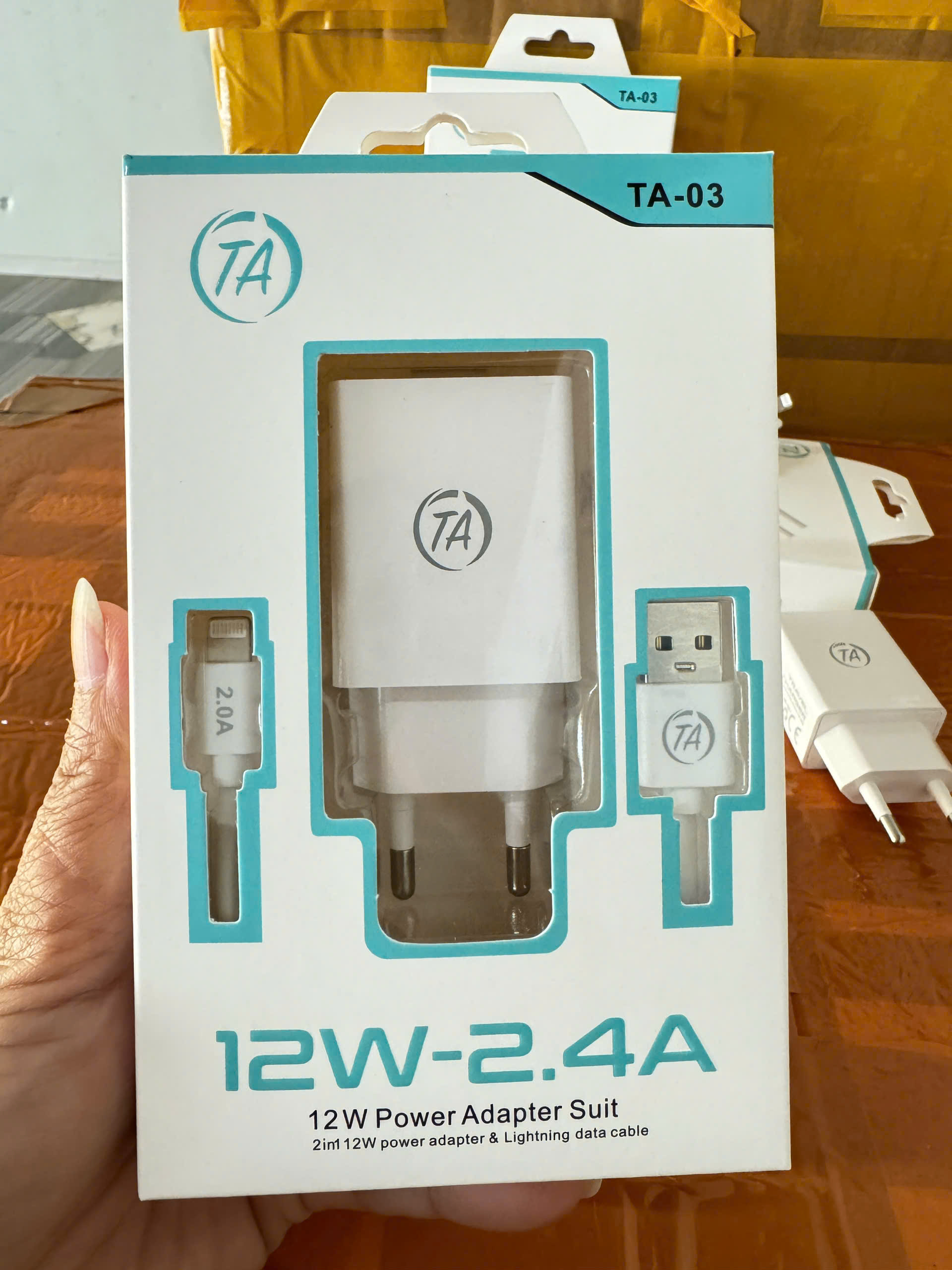 Bộ sạc USB-lighting TA-03 12w 70k