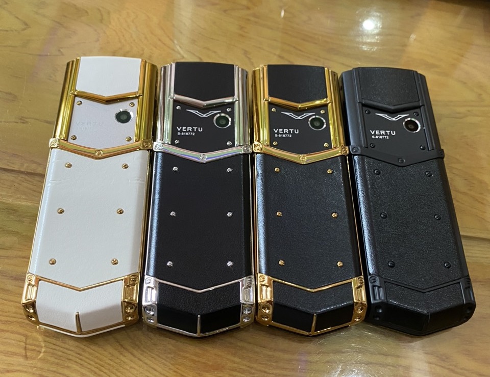 Điện thoại Vertu rep V10