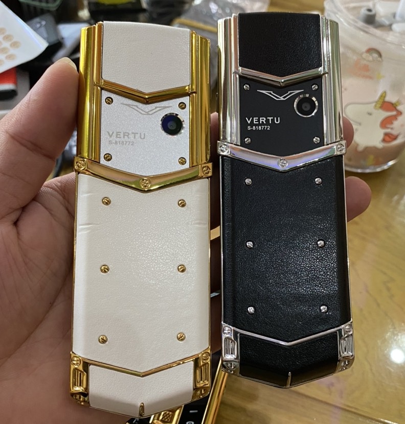 Điện thoại Vertu rep V10