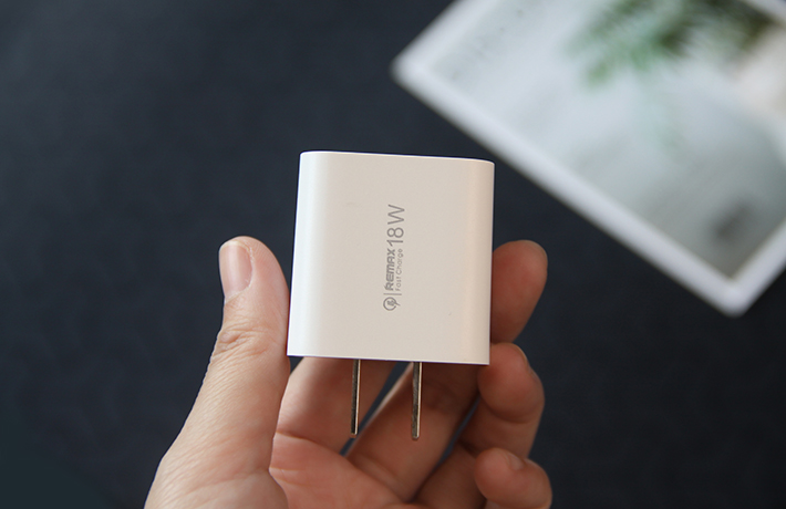 Cốc Sạc Nhanh 18W Remax RP-U119