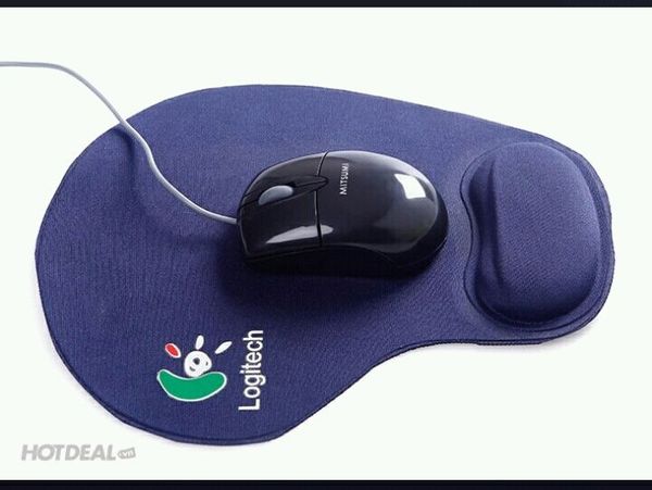 Miếng lót Chuột Logitech Có Tay Đệm