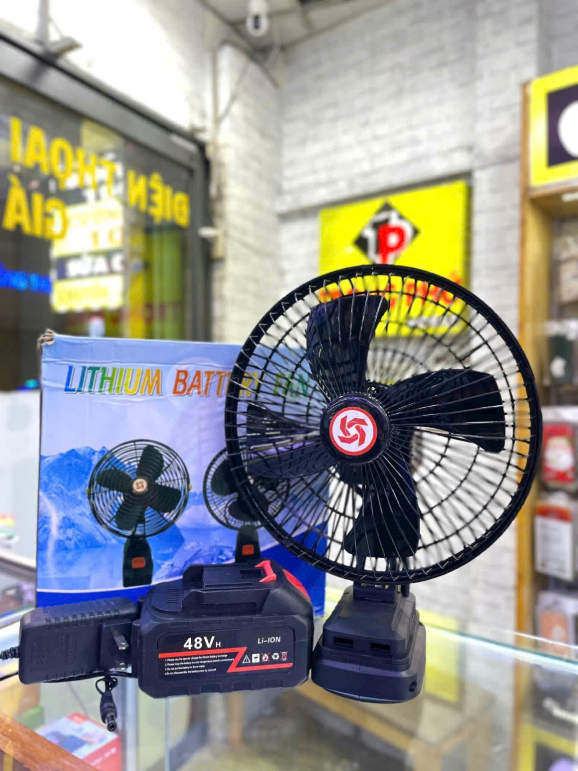 Quạt tích điện dùng pin rời 5 cell 48V Metal model (có xoay)