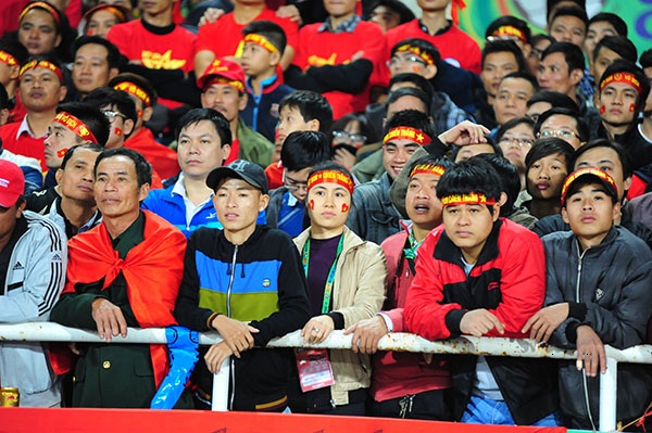 co-dong-vien-chet-lang-vi-doi-tuyen-viet-nam-thua-malaysia