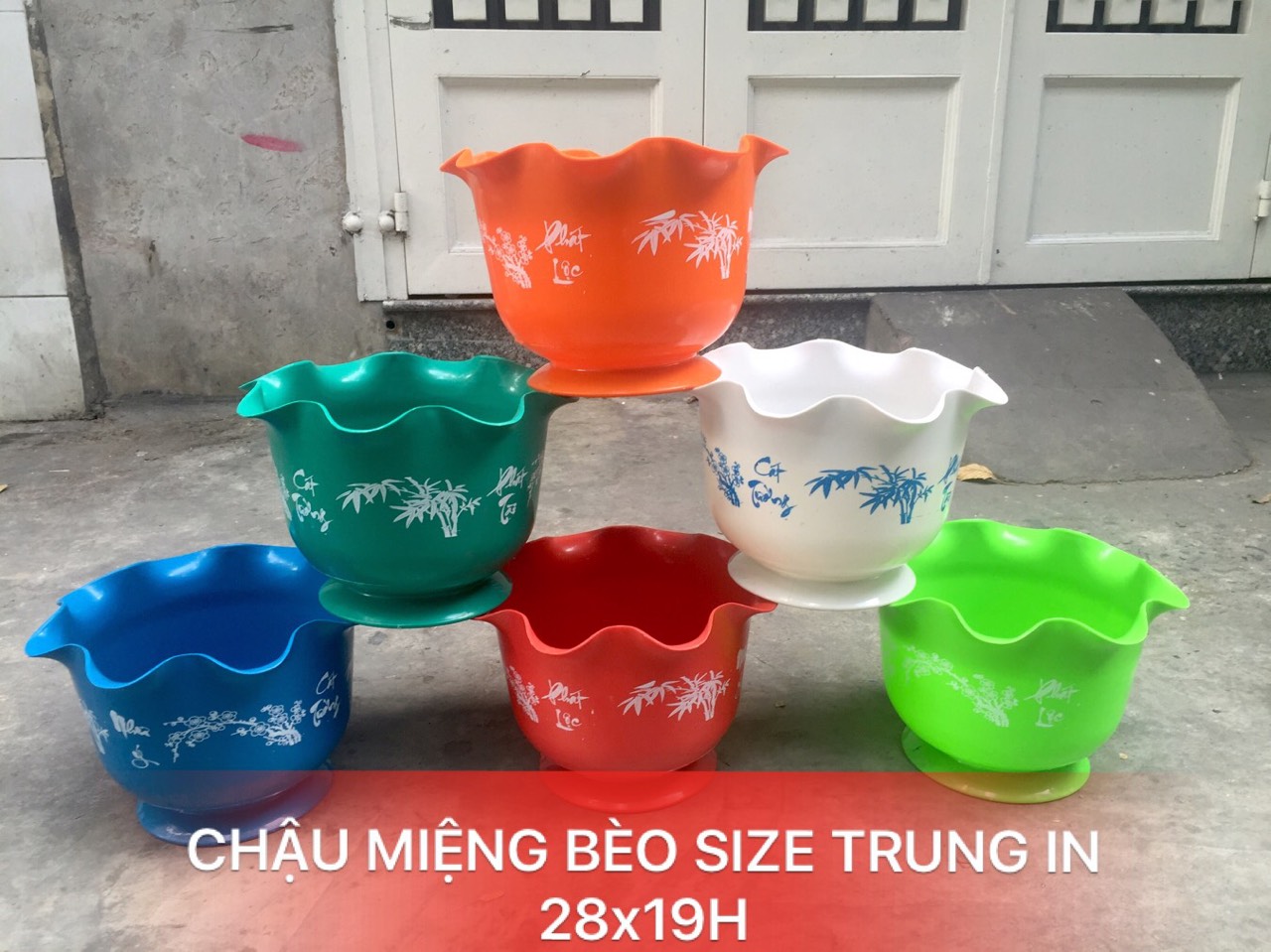 Chậu miệng bèo 28x19H (cm)