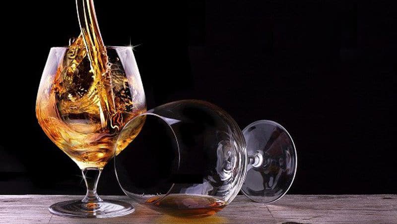 nha-phan-phoi-ly-thuy-tinh-gia-re nha-phan-phoi-ly-thuy-tinh-gia-re