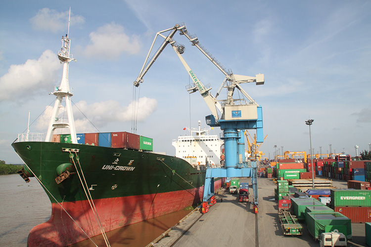 Nhiều lợi ích từ Hệ thống quản lý Hải quan tự động tại cảng Hải Phòng