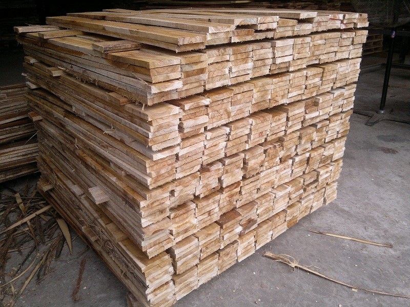 Tìm đối tác nhập khẩu gỗ keo xẻ
