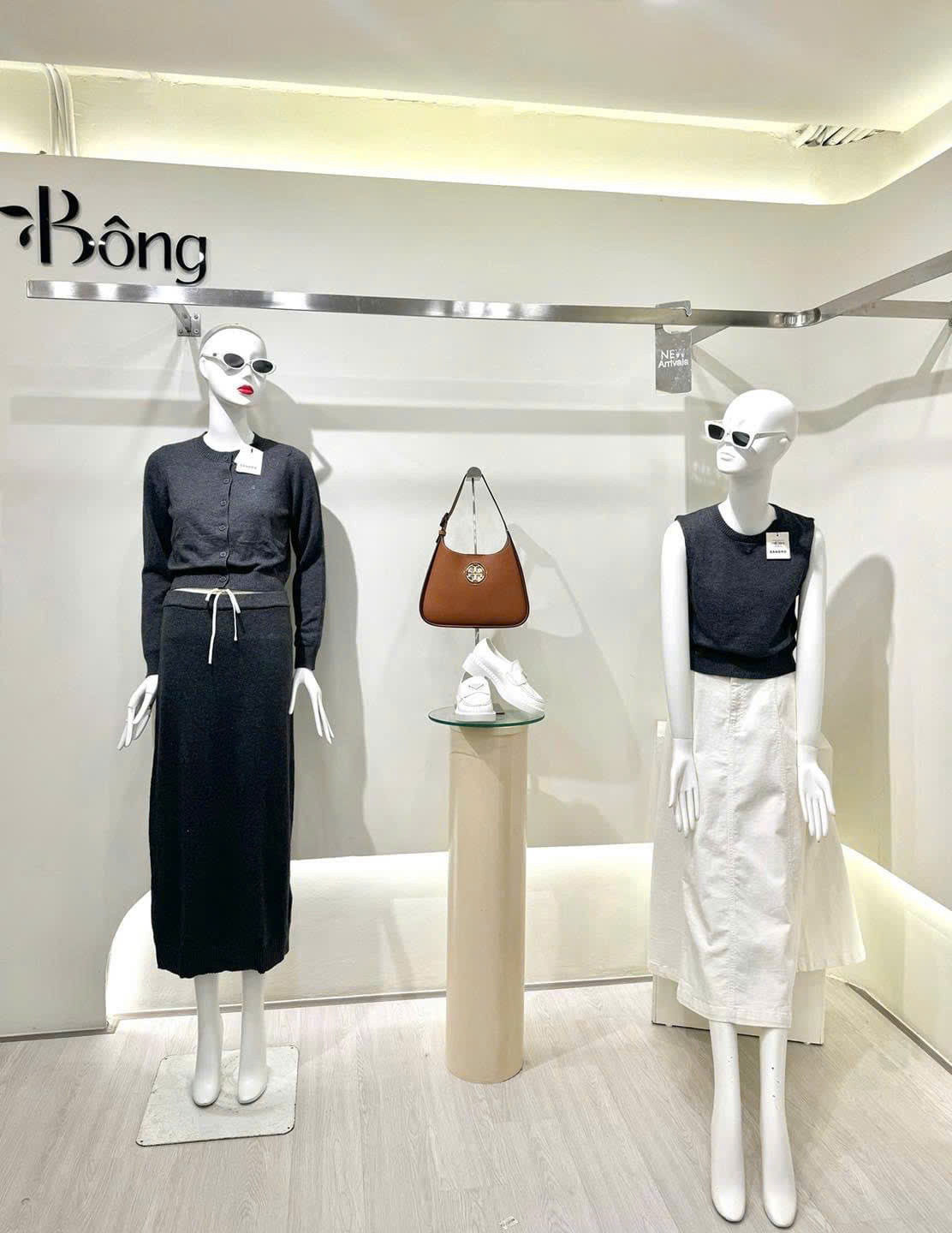 Gile Sandro cổ tròn