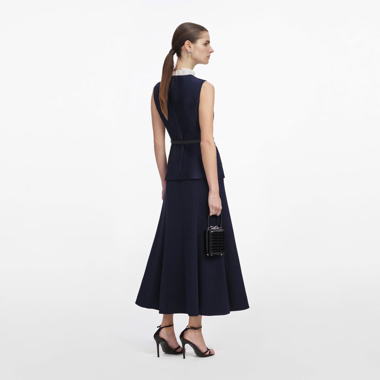 ĐẦM MIDI XẾP LY TƯƠNG PHẢN BẰNG VẢI TAFFETA MÀU XANH HẢI QUÂN