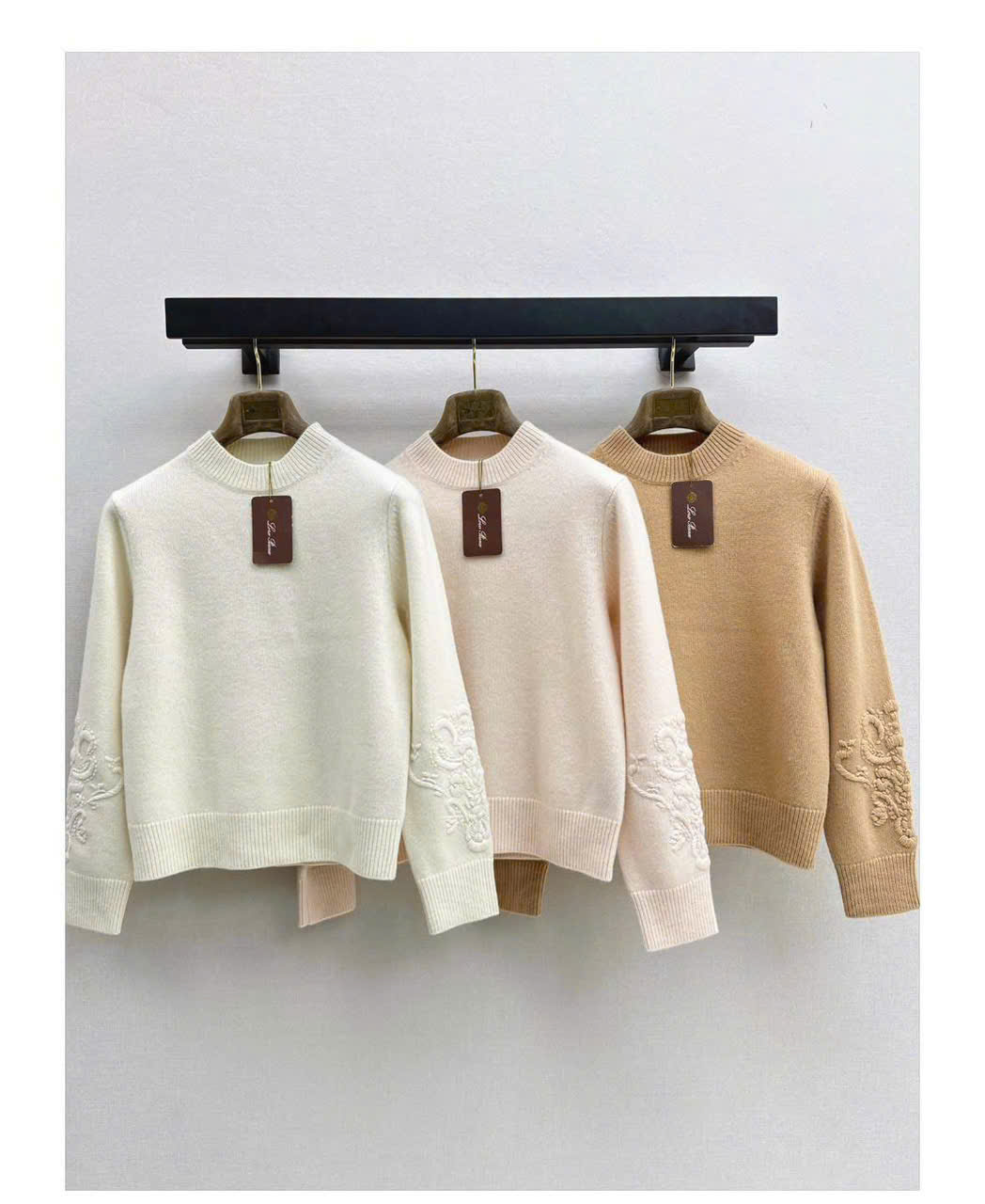 Áo len Loro Piana baby cashmere cổ tròn 2 màu