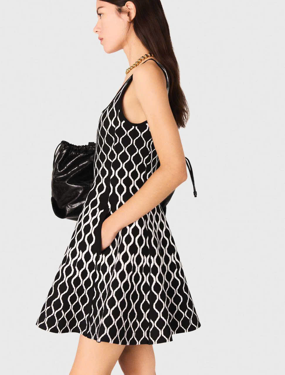 Váy ngắn dệt kim Jacquard