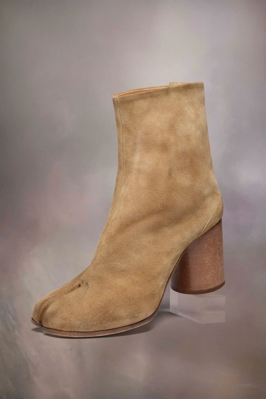 Tabi ankle boots