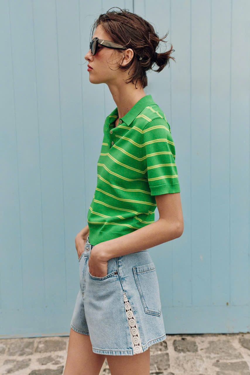 Áo tay ngắn ZARA có cổ polo và hàng cúc cài phía trước