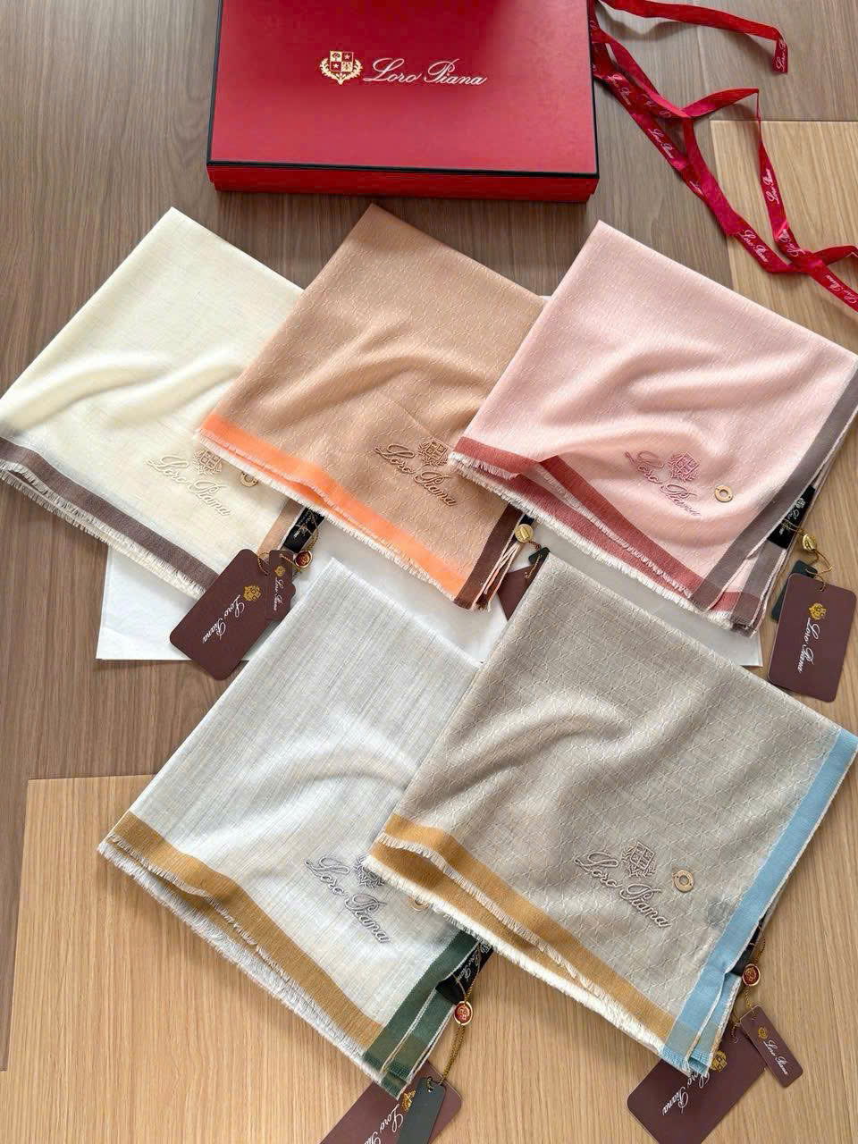 Khăn Loro Piana 100% cashmere viền