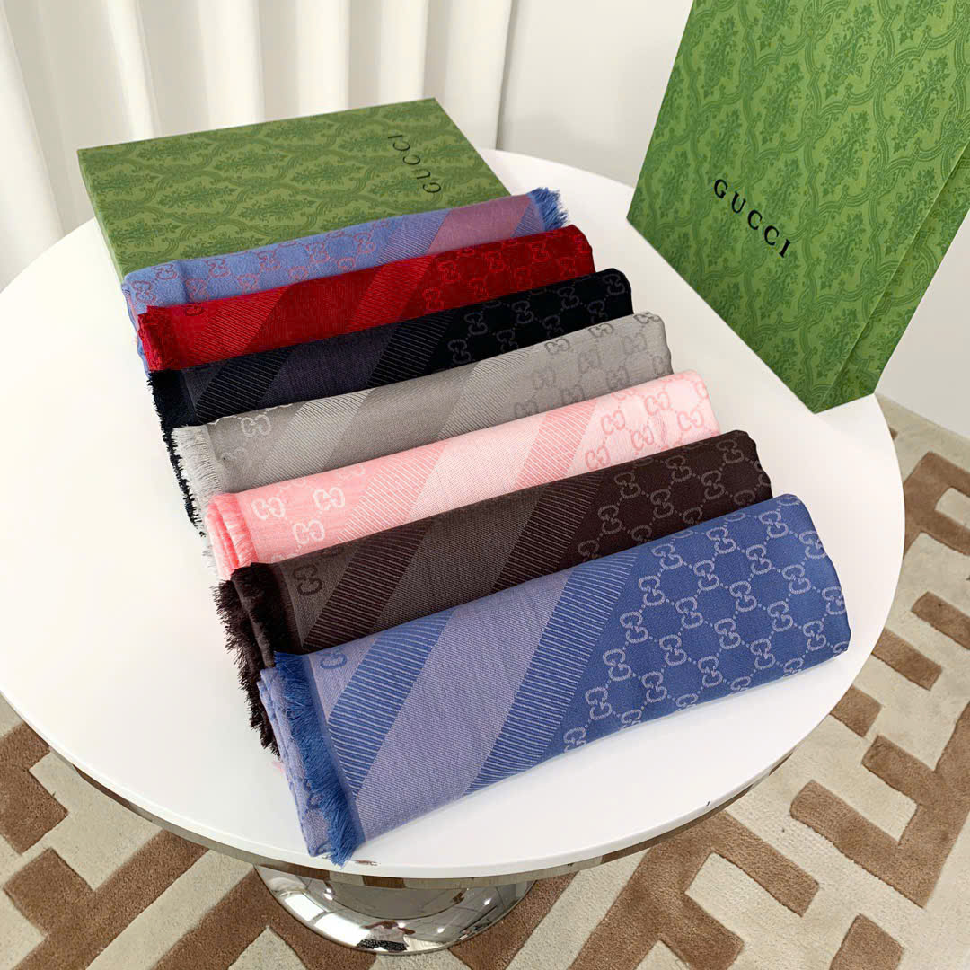 Khăn Gucci 5 màu 80% wool 20% silk VIP Sz140x140