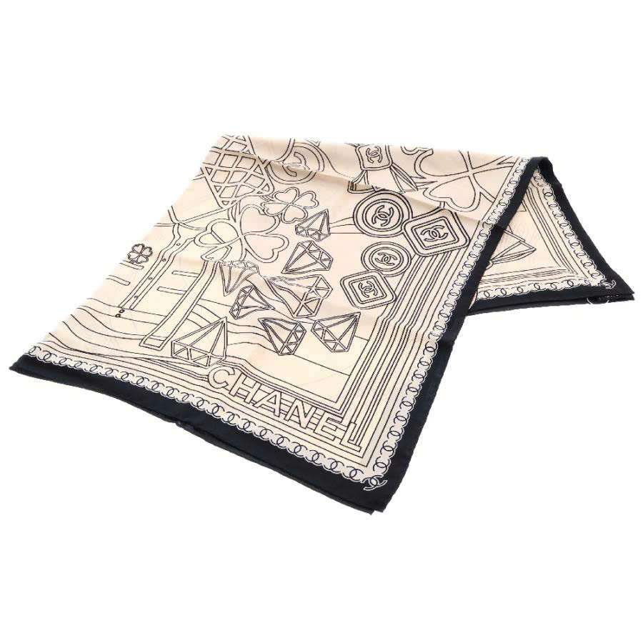 Khăn Chanel vuông lụa