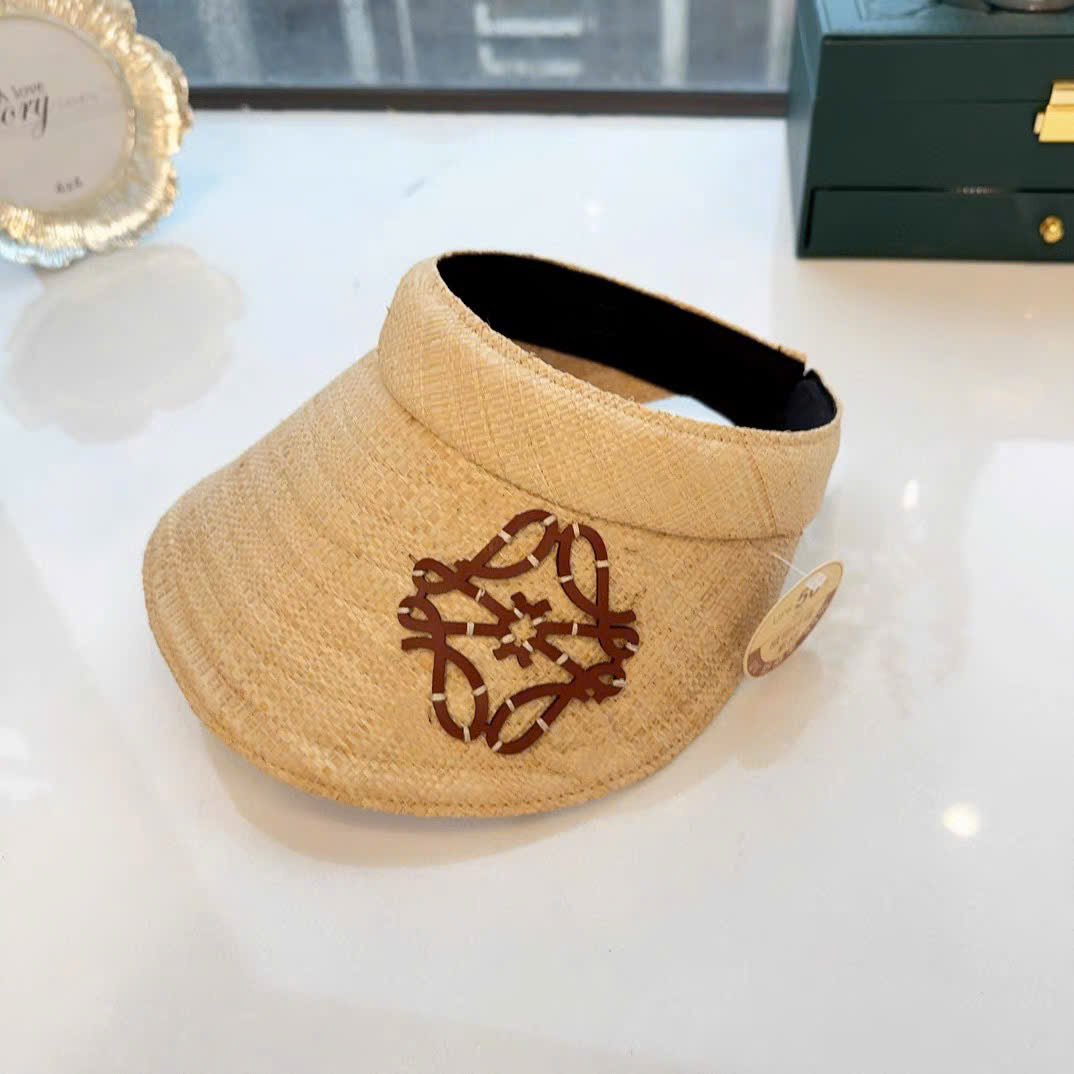 Mũ cói Loew nửa đầu