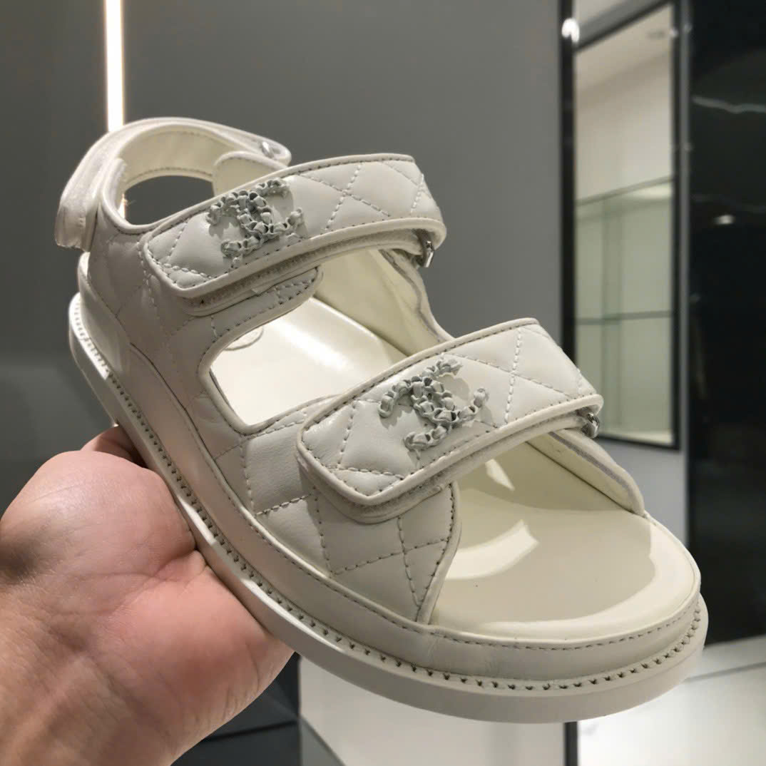 Sandal Chanel Caviar