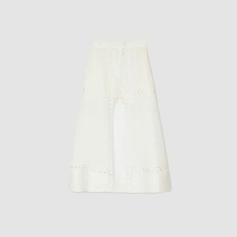 Set Sandro trắng quần váy mullet + áo croptop viền ren dập