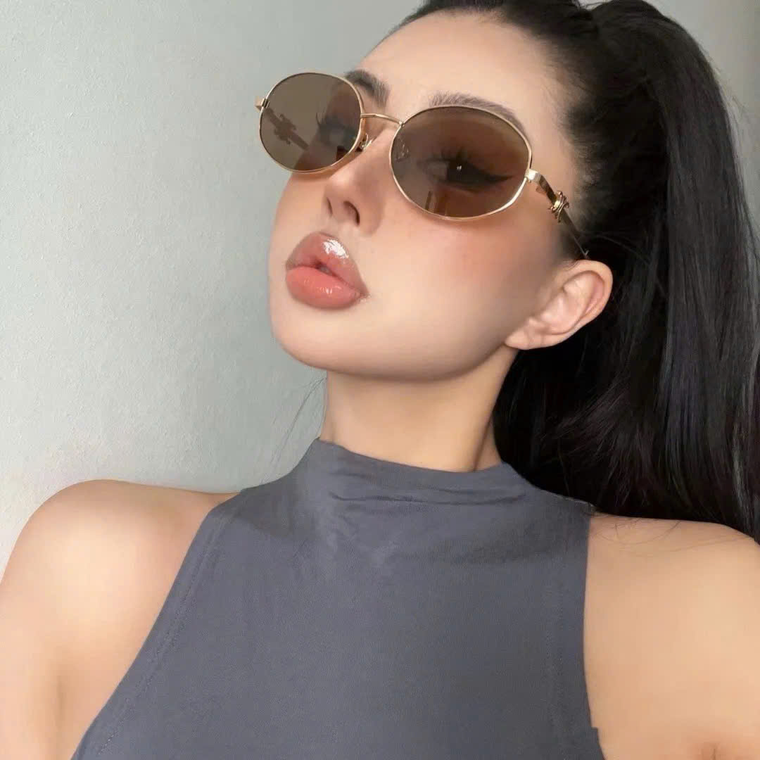 Celine high-end metal oval design