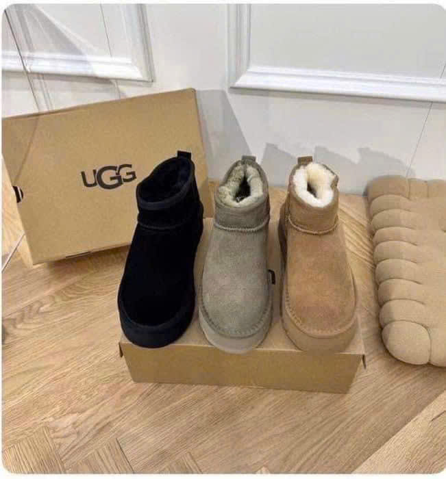 Giày UGG màu nâu cổ lông trắng
