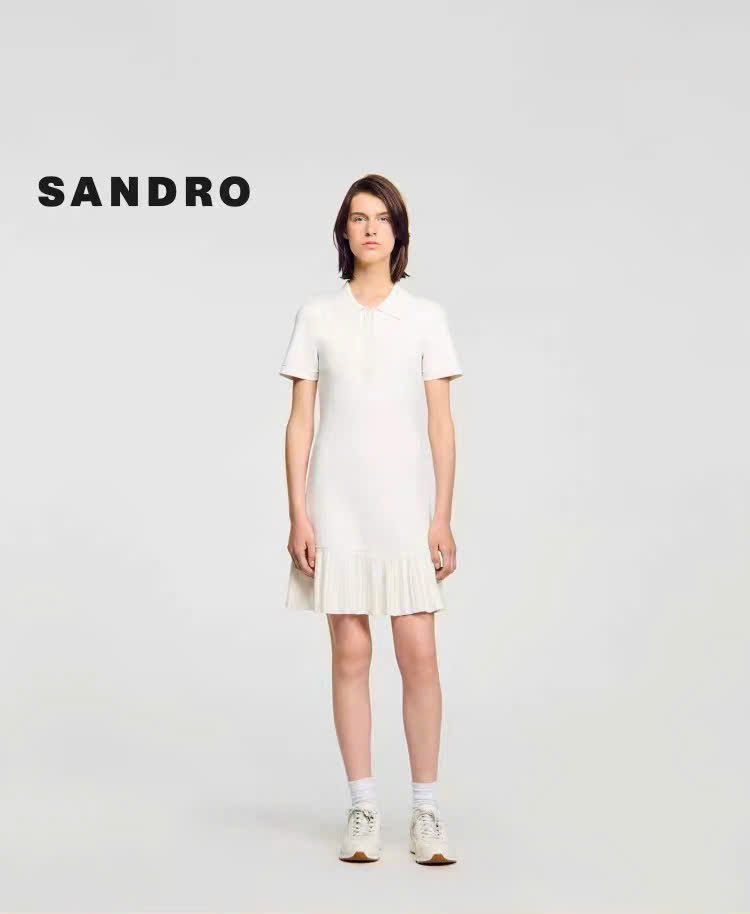 Đầm len Sandro trắng cổ bẻ chân xếp ly