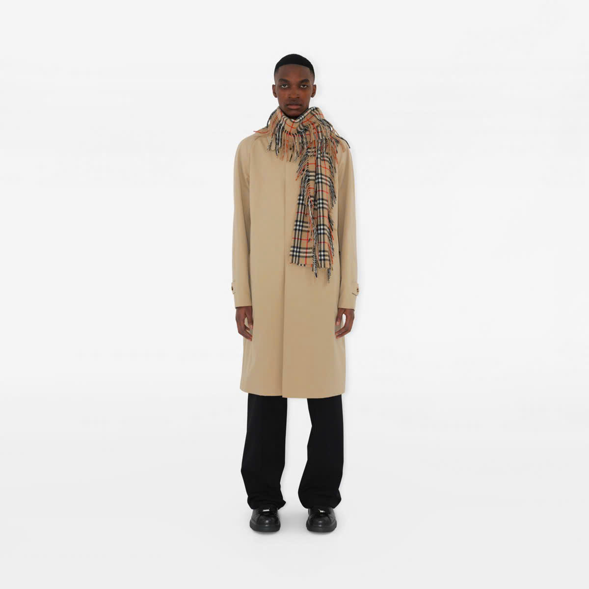 Khăn choàng cashmere kẻ caro có tua rua