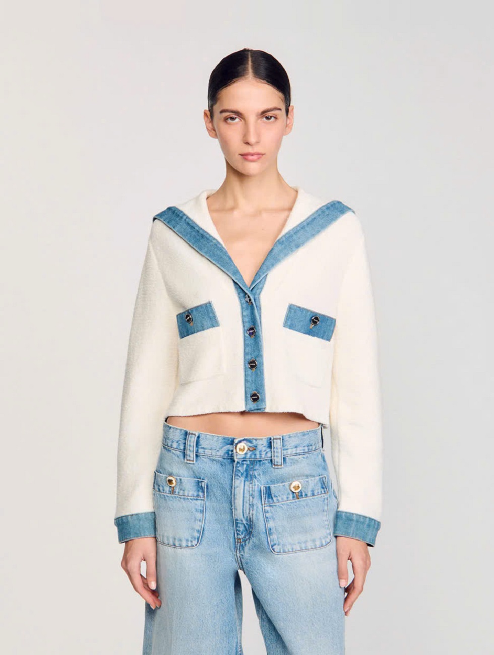 Áo cardigan với chi tiết denim