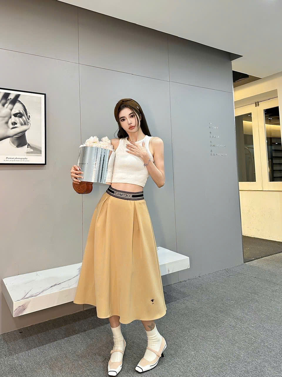 Chân váy Dior cạp chun 2 màu