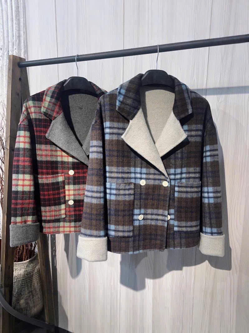Trenchcoat Zara dáng lửng kèm belt