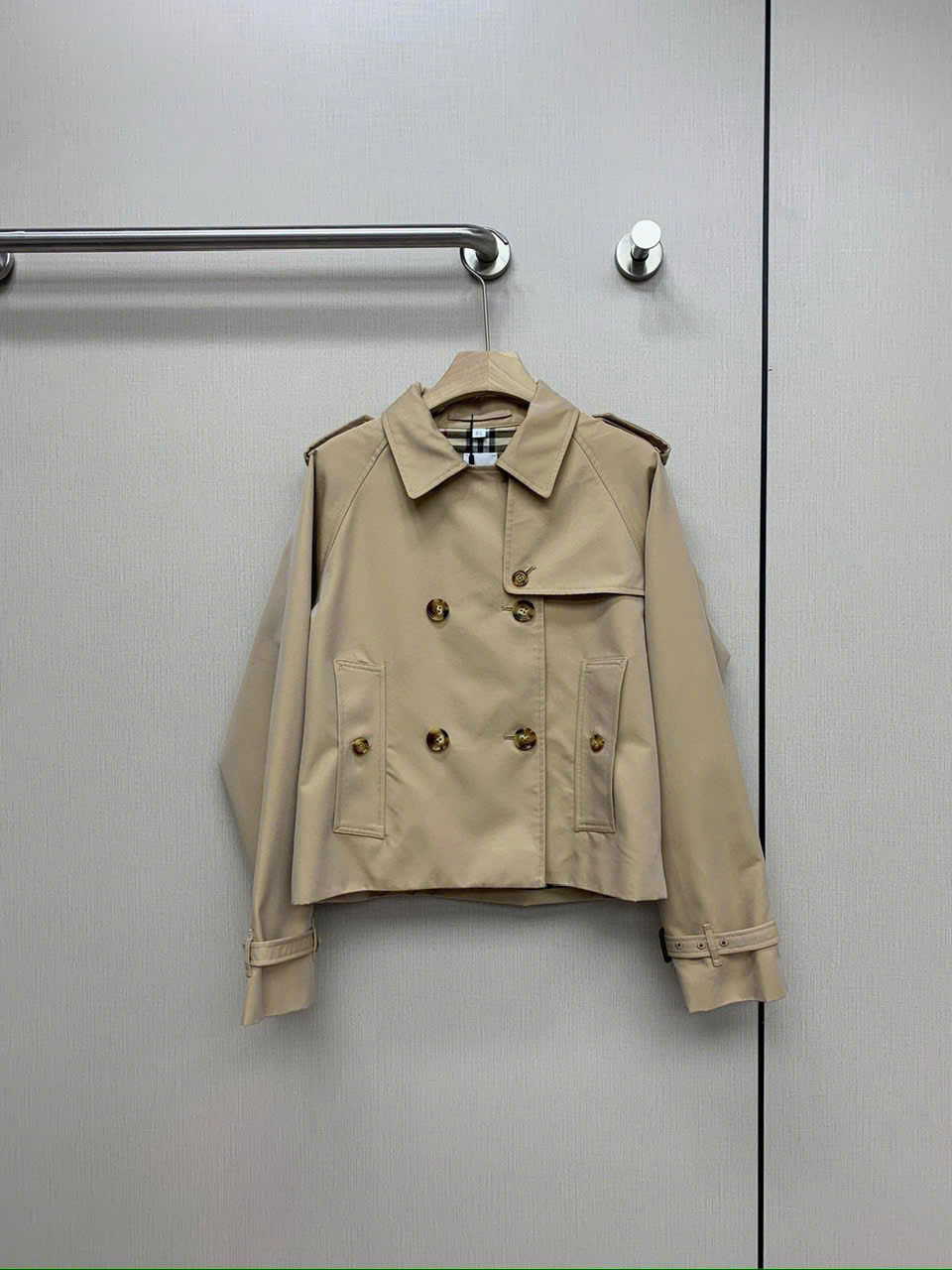 Áo khoác khaki BBR dáng lửng