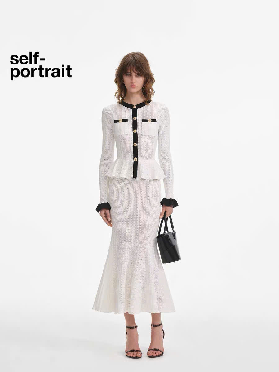 VÁY MIDI POINTELLE KNIT TƯƠNG PHẢN TRẮNG