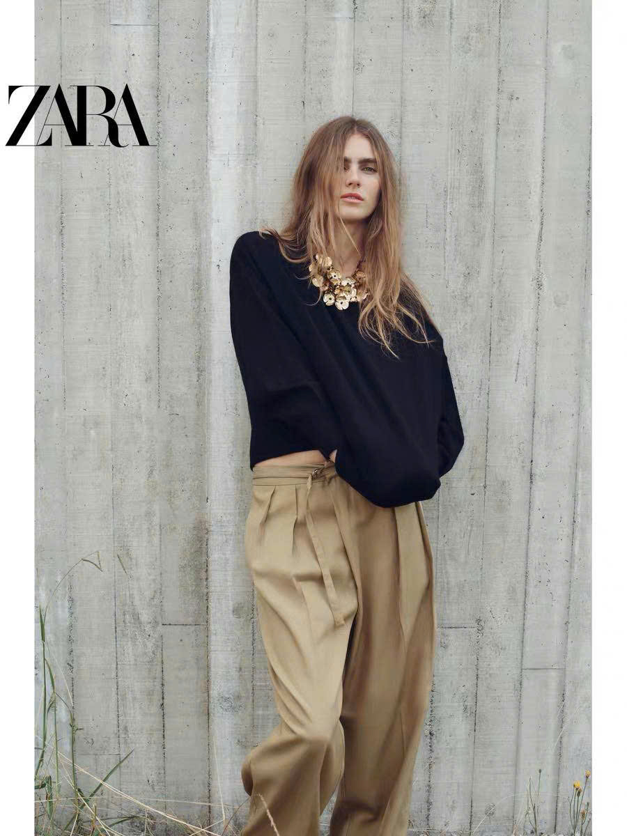 Áo sweatshirt Zara đen dài tay