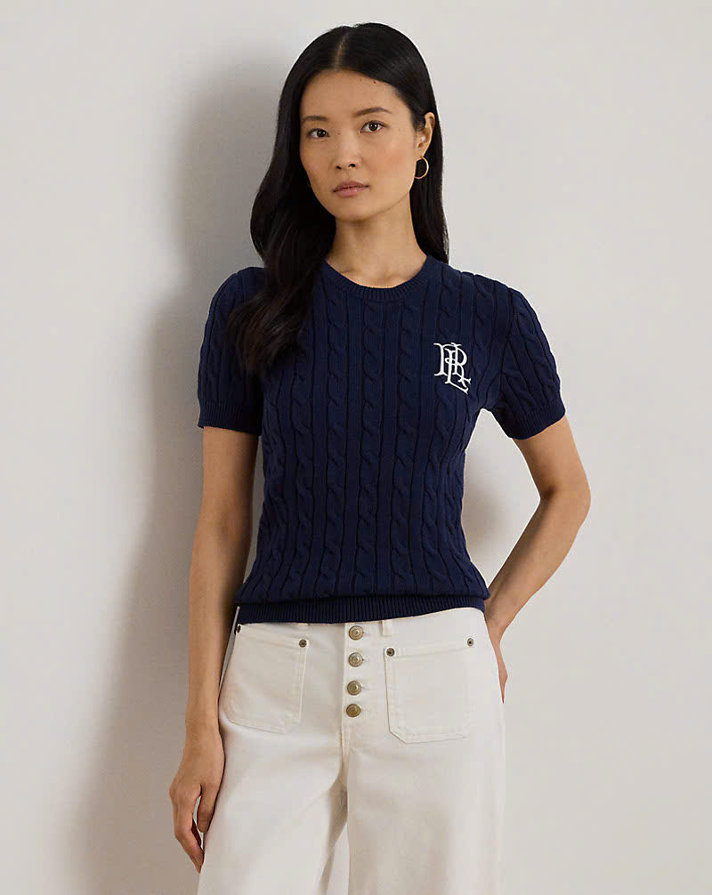 Áo Polo cổ tròn cộc tay vặn thừng logo ngực