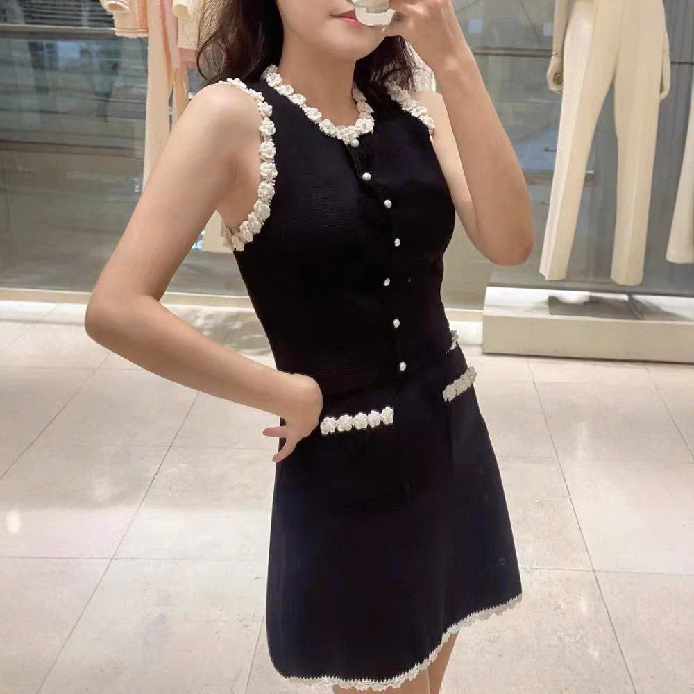 Áo len dệt Sandro đen viền hoa (2pcs tách set)