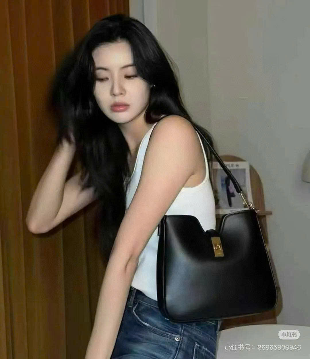 Túi Celine dáng hobo da khoá vàng 3 màu Sz25X21