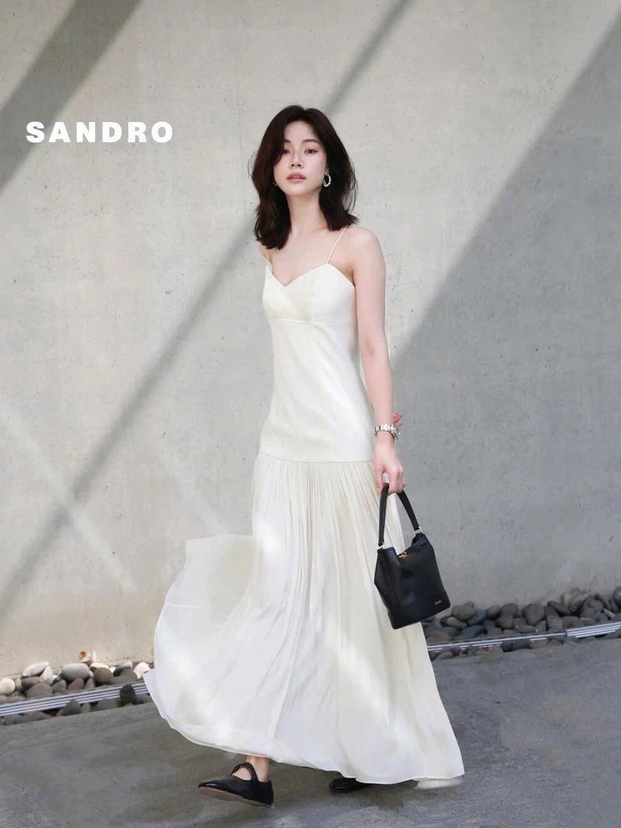 Đầm maxi phối dây hở lưng