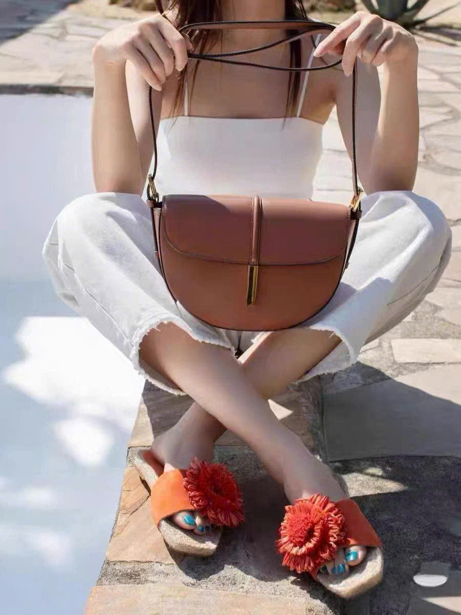 Túi Demellier vầng trăng sz24x17x8