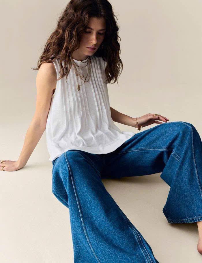 Top lụa đũi trắng Massimo Dutti dư xịn sát sách ly chìm