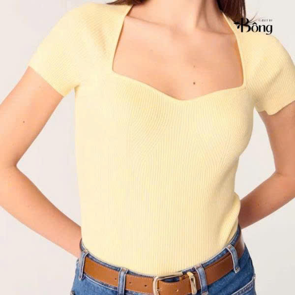 Áo Maje dệt kim vàng cổ vuông
