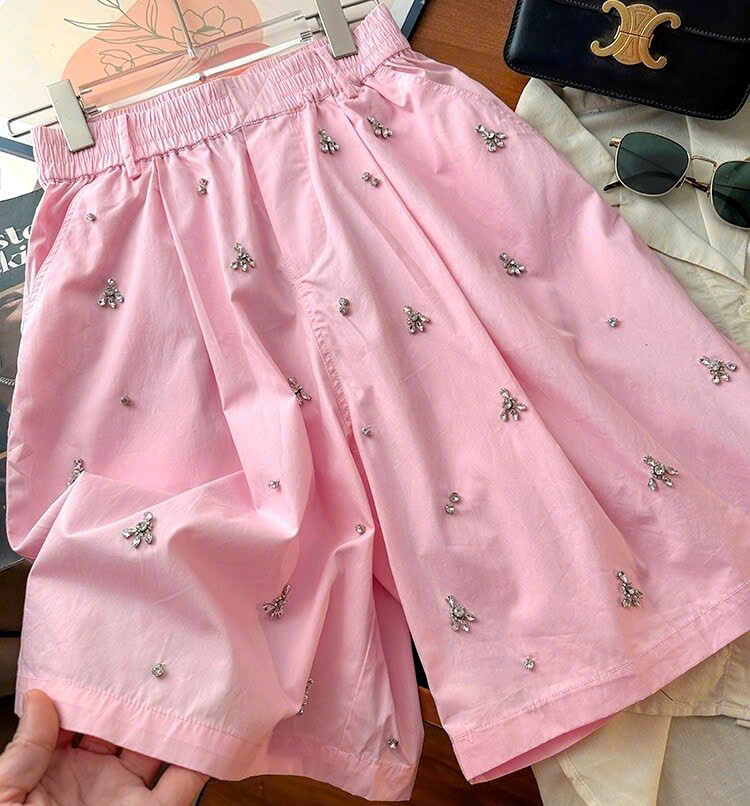 Quần Short Zara đính đá hồng chun