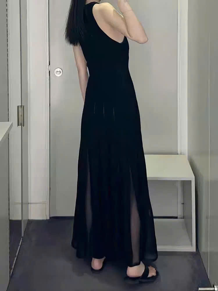 Váy cotton dệt kim COS đen đuôi cá sát nách