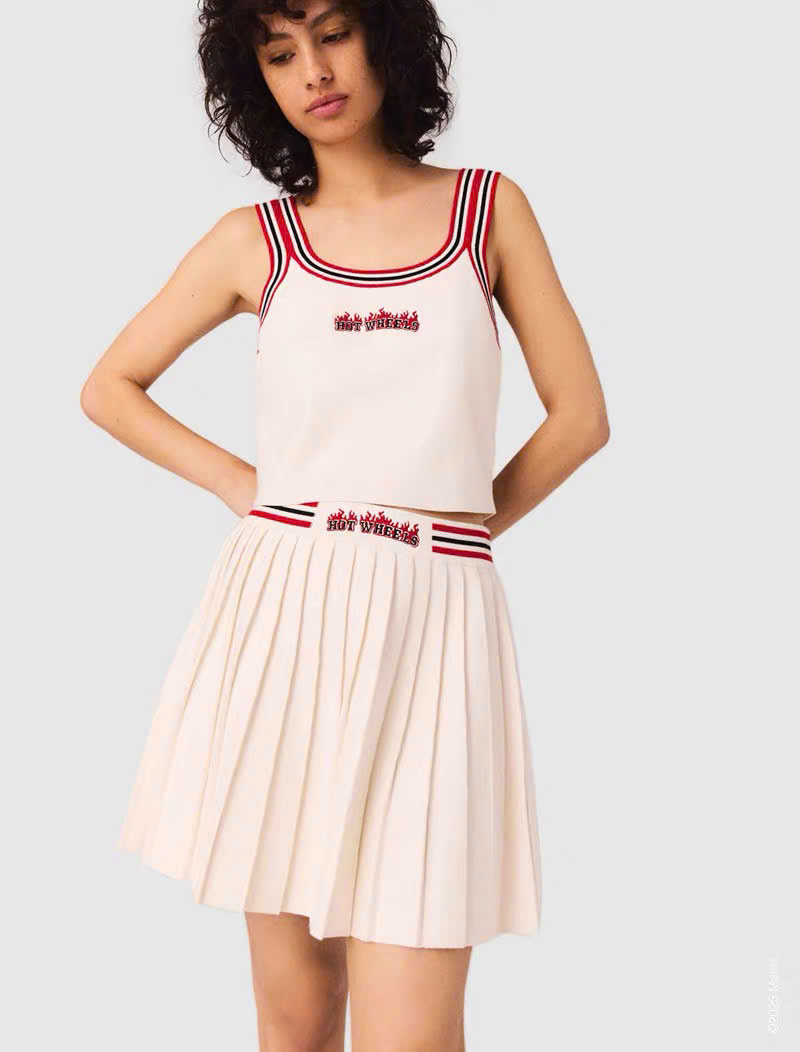 Áo crop top đan Hot Wheels