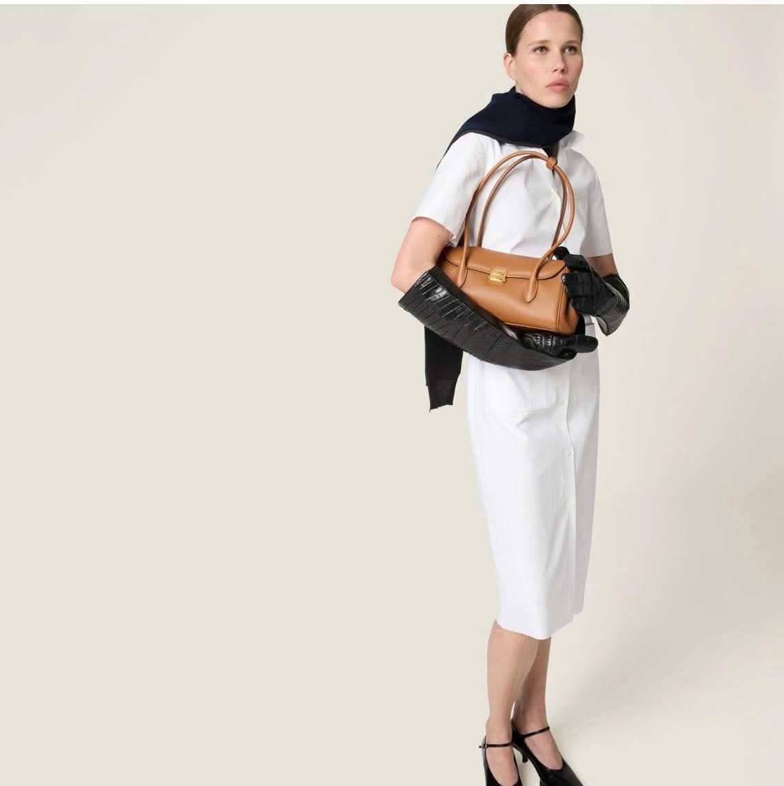 Túi Miumiu Shoulder Bag Cognac