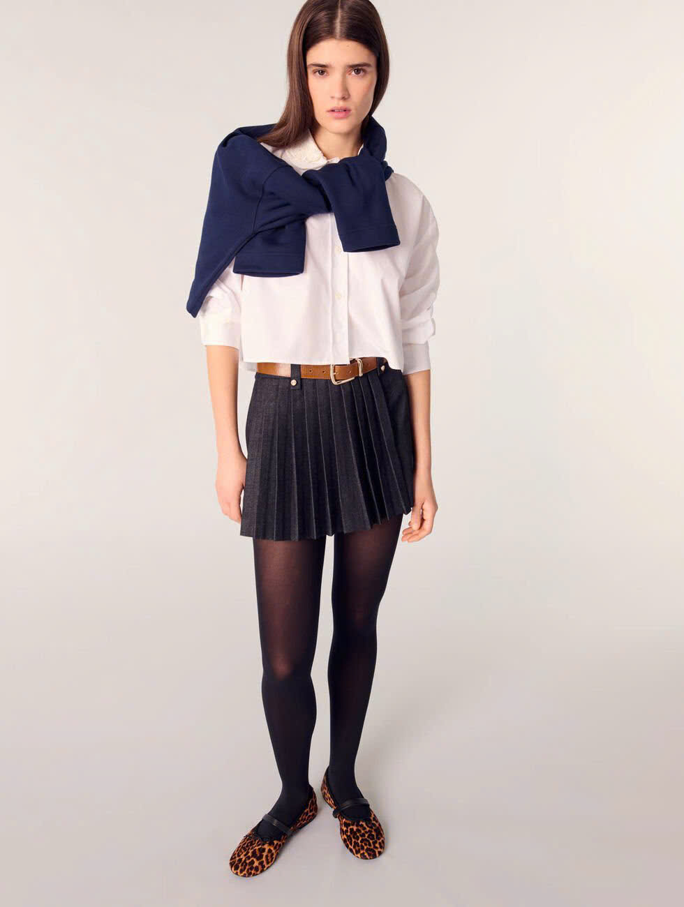 Quần short denim xếp ly nhiều lớp