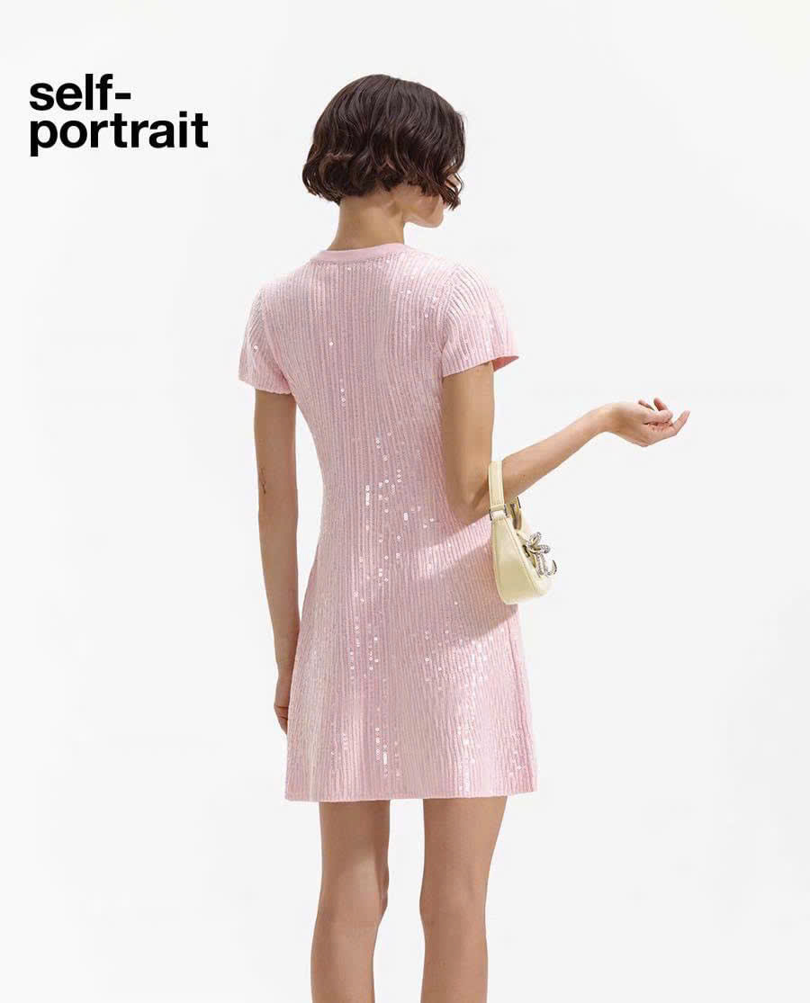 Váy ngắn đan sequin
