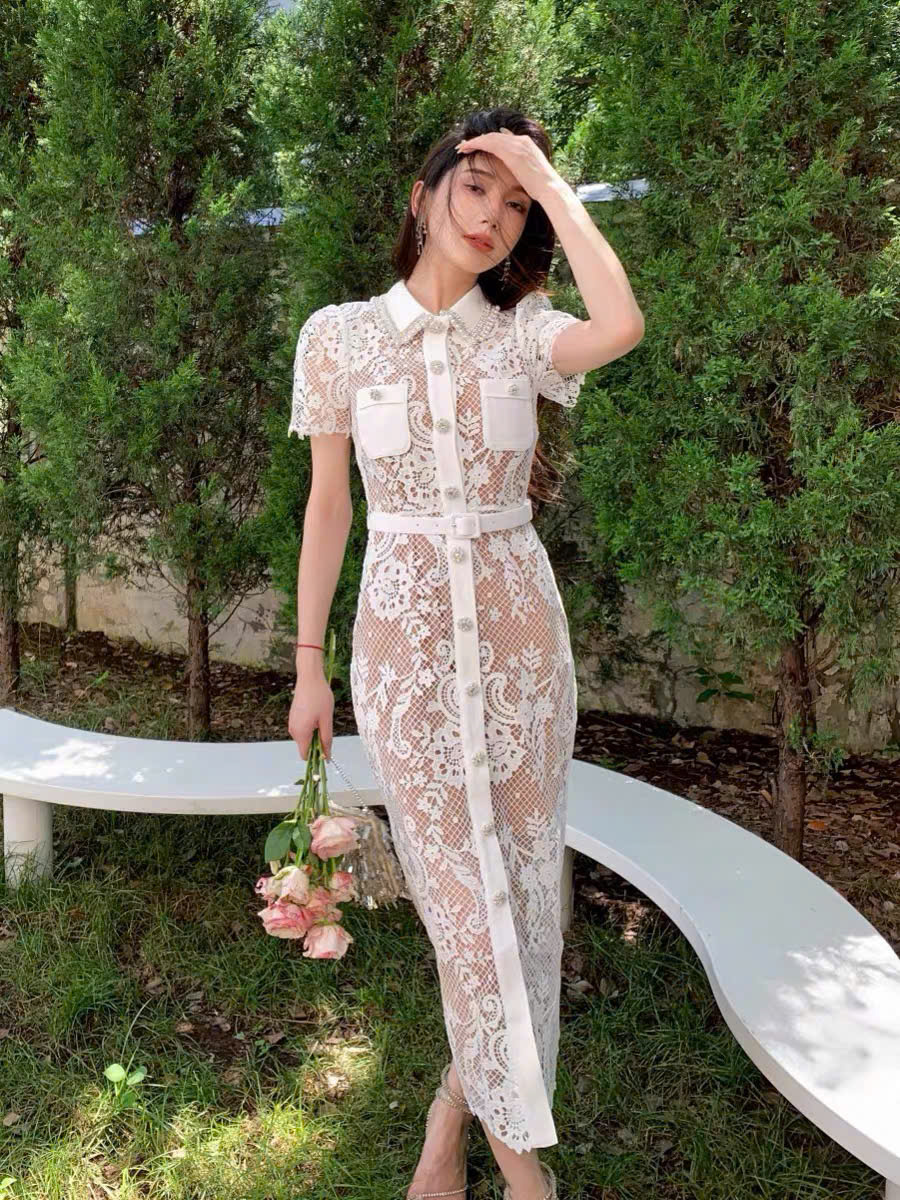 Váy Sel-Portrait ren 3D viền đá