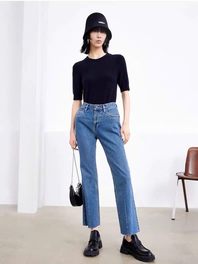 Quần jean MO&CO dư xịn vẩy nhẹ
