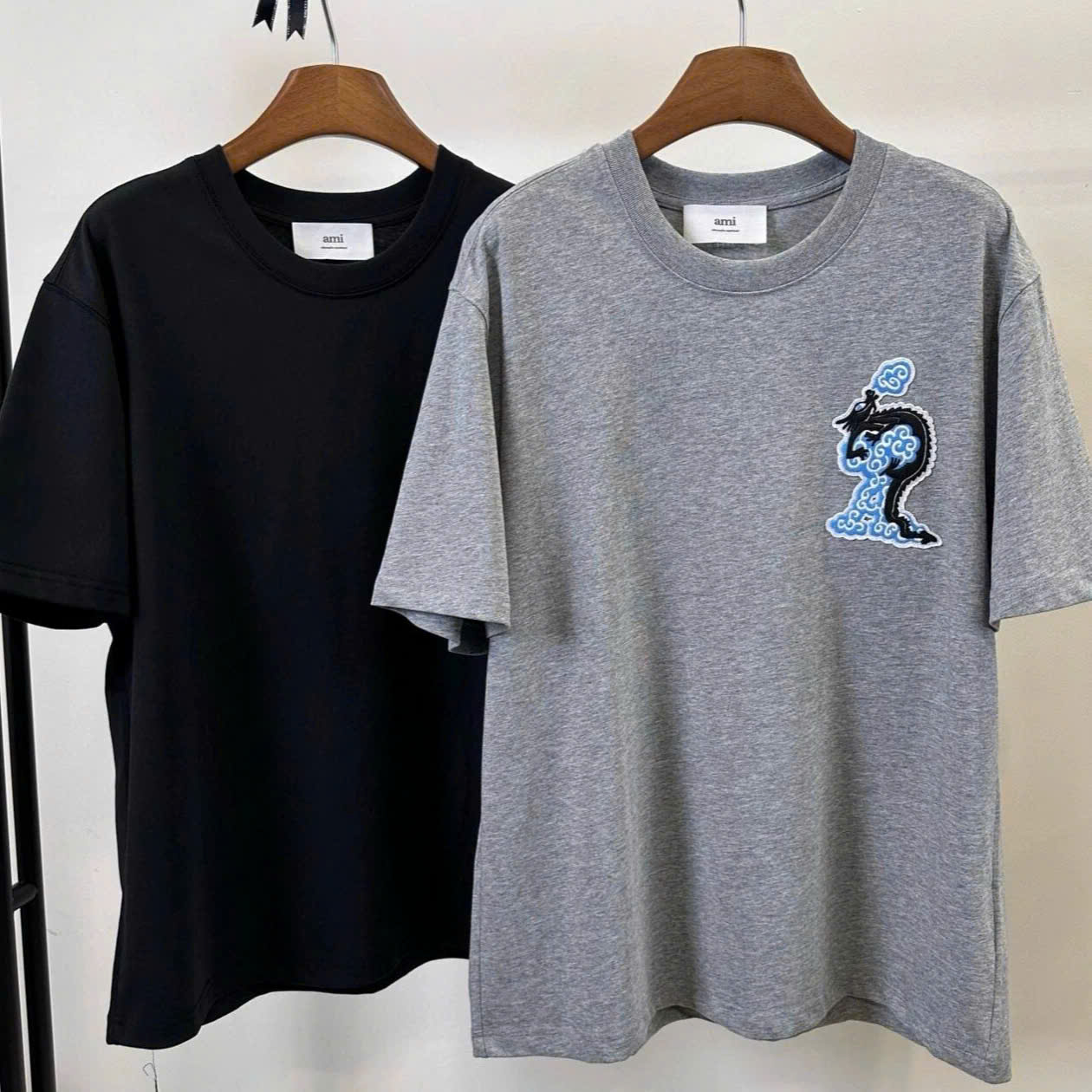 Tshirt AMI logo dragon